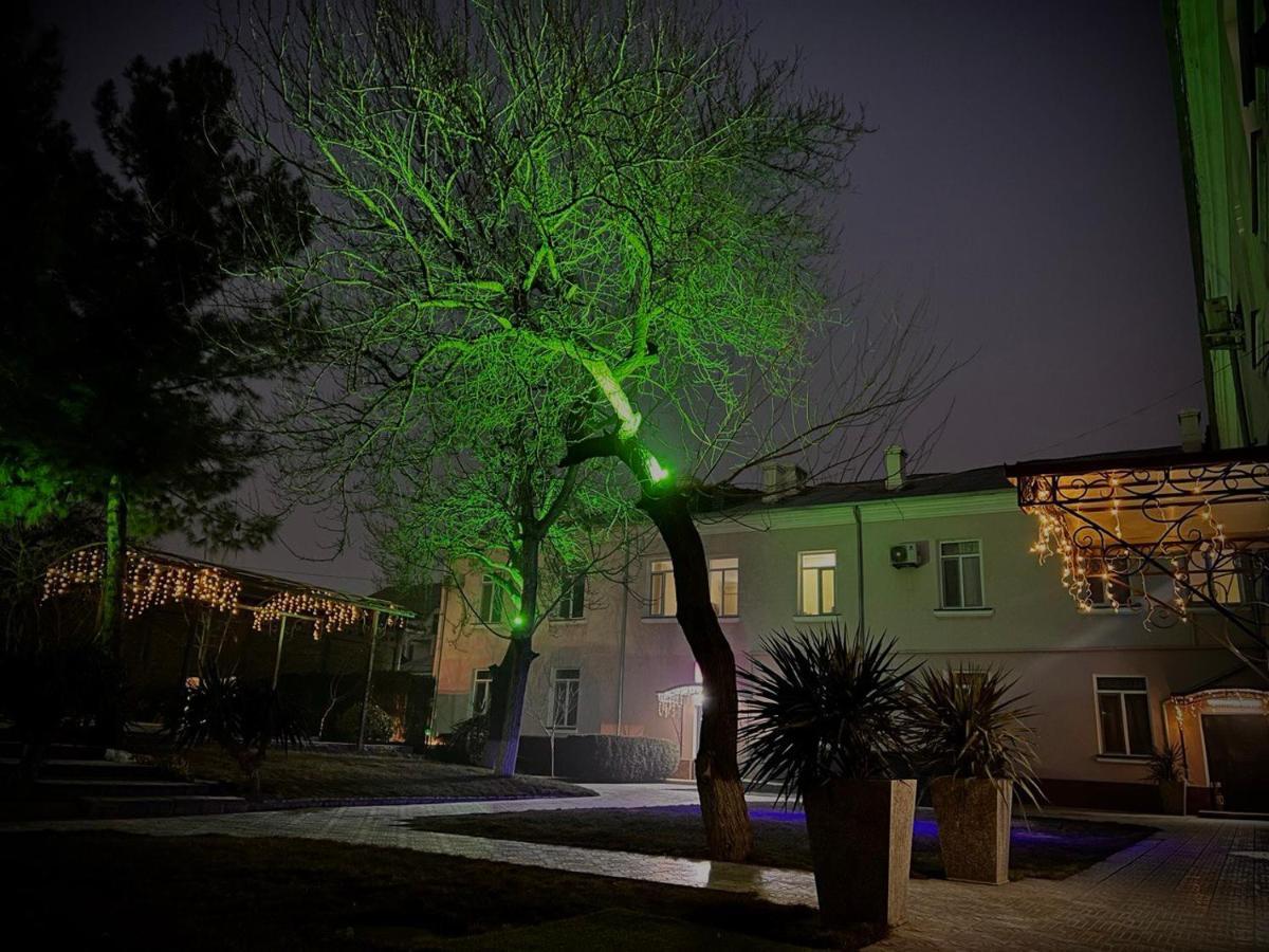 Armon Apart Hotel Khujand Eksteriør billede